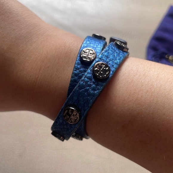 Tory Burch Double Wrap Logo Studded Bracelet Navy - Excellent Condition! - Picture 10 of 10